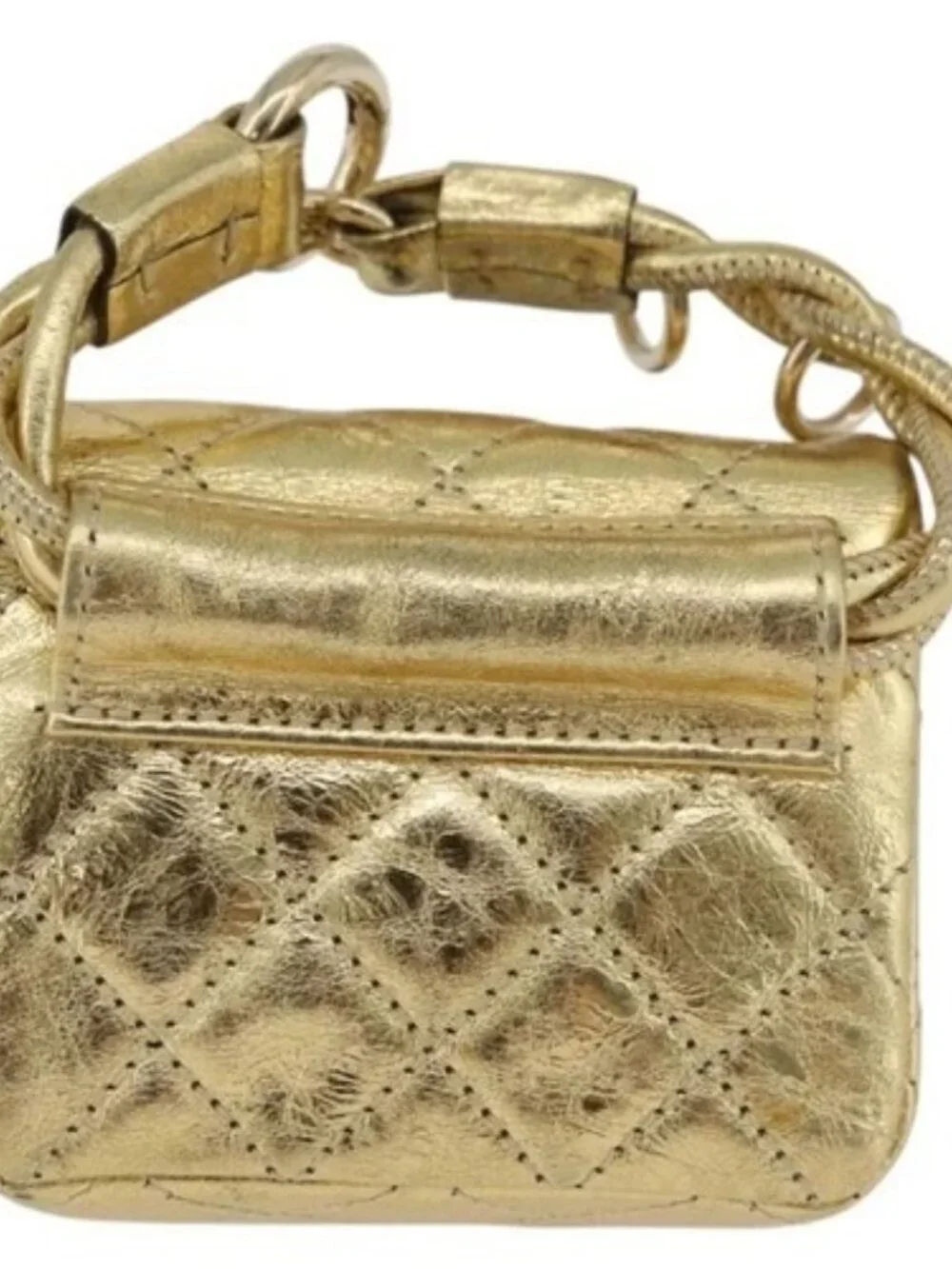CHANEL brand	chanel color	gold